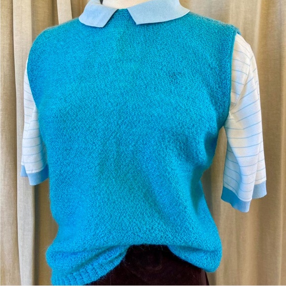 Knit Vest shirt has a boxy silhouette and unique looped knit texture Retro - Picture 2 of 4